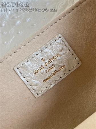 L.V POCHETTE M??TIS EAST WEST Ostrich Leather White N85902