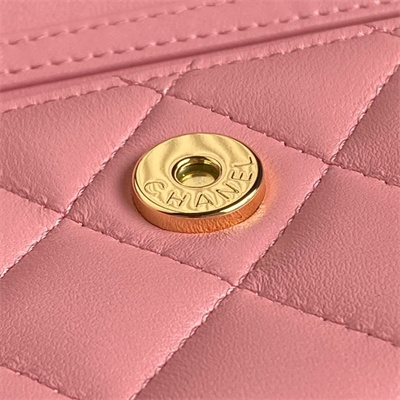 Chanel Flap Phone Holder with Chain Shiny Lambskin, Imitation Pearls & Gold-Tone Metal Pink AP4284