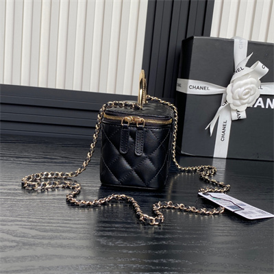 Chanel Vanity with Chain Lambskin, Strass & Gold-Tone Metal Black AP4317