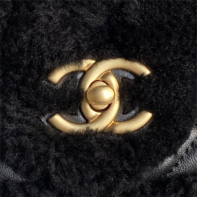 Chanel Flap Bag Shearling Lambskin & Gold-Tone Metal Black AS5149