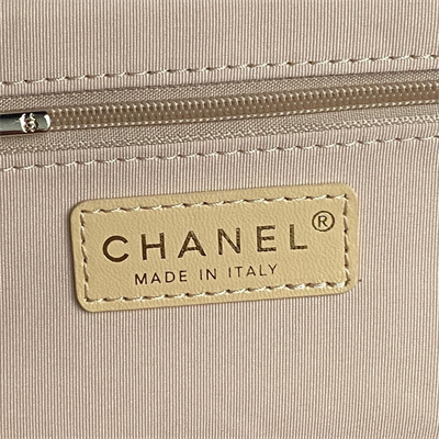 Chanel Vanity Case Shiny Crumpled Lambskin & Gold-Tone Metal Beige AS5222