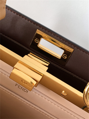 Fen.di PEEKABOO ICONIC ISEEU Small leather bag Brown