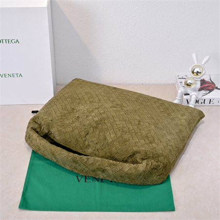 BV Large Hop Shoulder Bag In Suede Olive