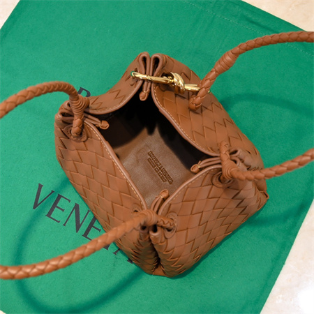 BV Small Parachute Shoulder Bag In Lambskin Wood
