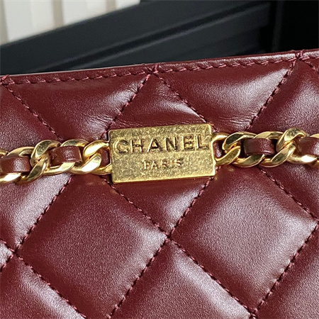 Chanel Clutch Shiny Lambskin & Gold-Tone Metal Burgundy AS5203