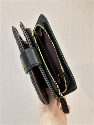 Chanel Snap Wallet Lambskin Gold Tone Metal Black A48667