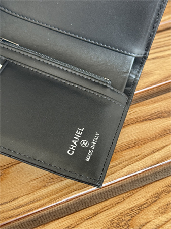 Chanel Passport Holder In Black Calfskin Gold Tone Metal AP3658