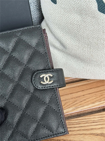 Chanel Passport Holder In Grained Calfskin Silver Tone Metal Black AP3658