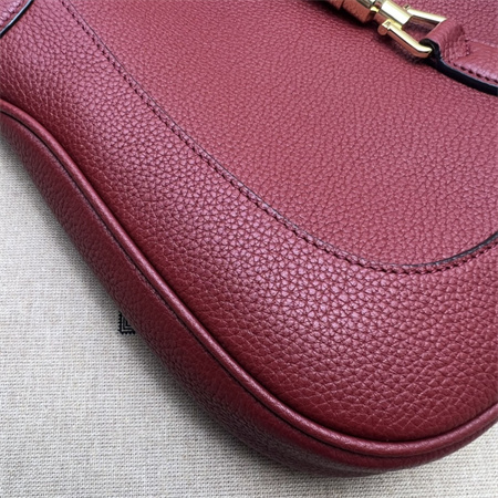 Gu.cci Jackie 1961 Small Shoulder Bag Burgundy Grained Leather 636709