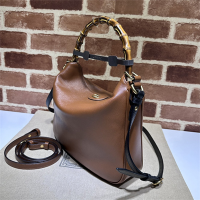 Gu.cci Diana Medium Shoulder Bag Brown Leather 746124