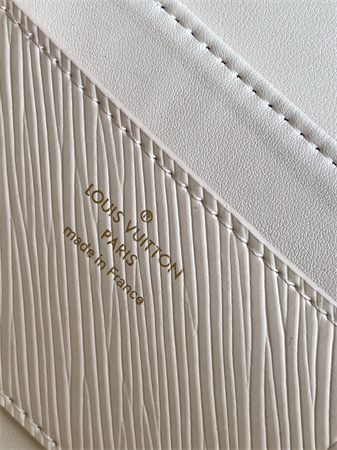 L.V Twist West Handbag Epi grained cowhide leather Quartz White M24550