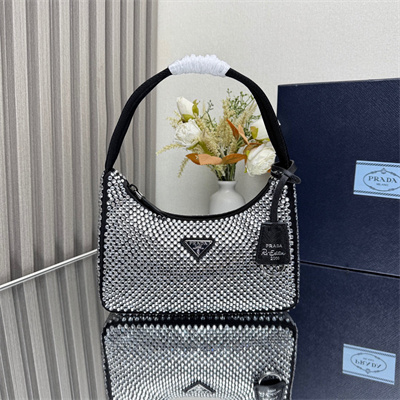 Prada  Re-Edition 2000 mini-bag With Diamond Black 1NE515