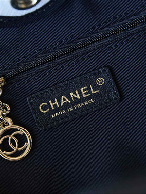 Cha.nel Deauville Small Shopping Bag Mixed Fibers Gold Tone Metal White/Black AS3257