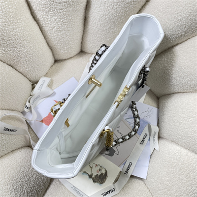Cha.nel 19 Shopping Bag Lambskin Gold Tone Metal White AS3660