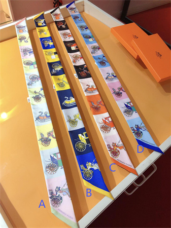 Hermes Twilly 100% Silk 37835