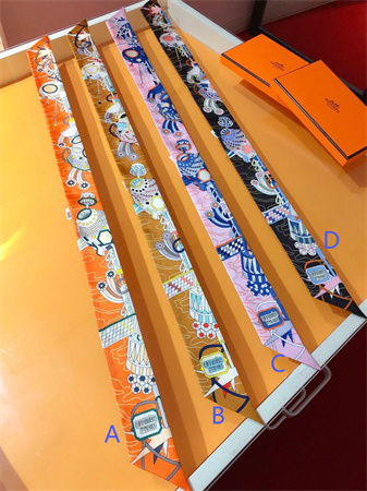 Hermes Twilly 100% Silk 37843