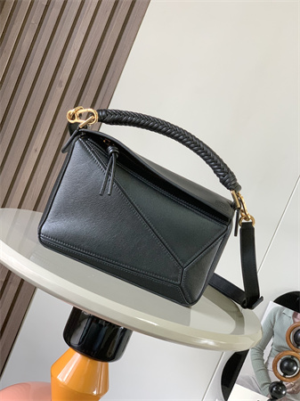 Loewe Small Puzzle Bag In Classic Calfskin Black