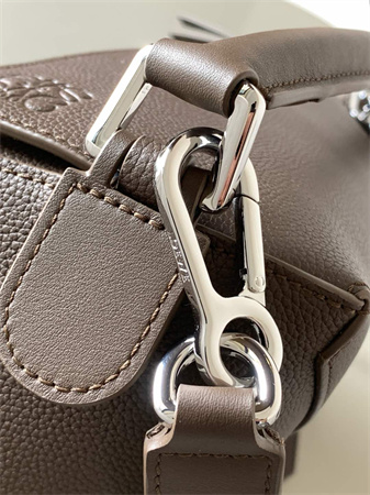Loewe Puzzle Bag In Soft Grained Calfskin