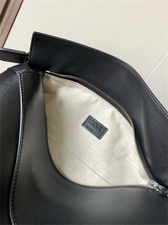 Loewe Puzzle Bag In Classic Calfskin