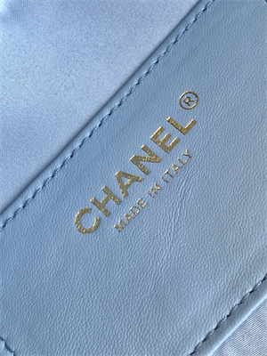 Chanel 25 Small Handbag Blue Denim Gold Tone Metal AS5293