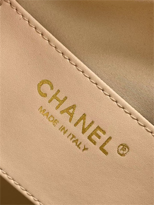 Chanel 25 Small Handbag Grained Calfskin Gold Tone Metal Beige AS5293