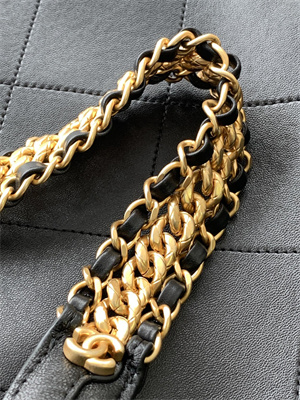 Chanel Hobo Bag Lambskin Gold Tone Metal Black AS5403