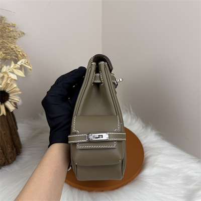 Kelly Jump Backpack Swift Leather Silver Tone Hardware In Etoupe Color HS