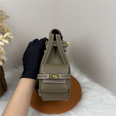 Kelly Jump Backpack Swift Leather Gold Tone Hardware In Etoupe Color HS