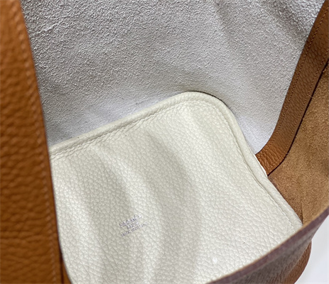 Picotin Lock Bag 18 Togo Leather Silver Tone Metal In Craie/Gold HS