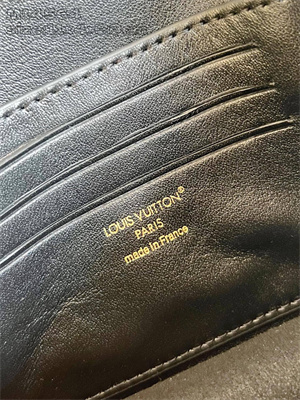 L.V Wallet On Chain LV Bloom Calfskin Leather Black M14564