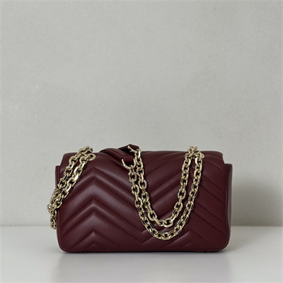 Gu.cci GG Marmont Small shoulder bag matelassé chevron lambskin leather Lt Gold toned hardware Rosso Ancora red 837280