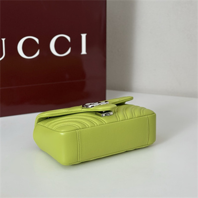 Gu.cci GG Marmont Small shoulder bag matelassé chevron lambskin leather Silver toned hardware Bright Green 837280