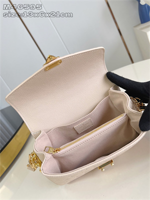 L.V Pochette Métis East West Monogram Empreinte Sand M14322