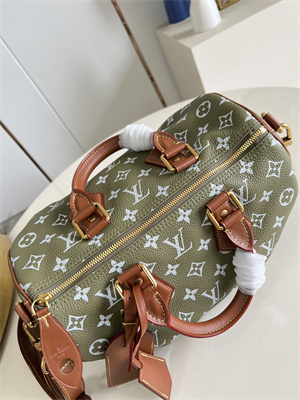 L.V Speedy P9 Bandoulière 30 Monogram Soft Calfskin Green