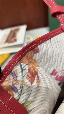 Goyard Anjou Mini Bag Chevroches Calfskin & Goyardine Canvas Fuchsia