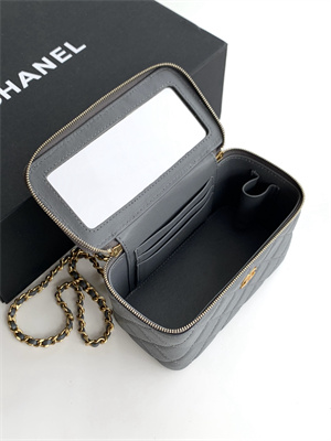 Chanel Vanity with chain Grained Calfskin& Gold-Tone Metal Grey AP4799