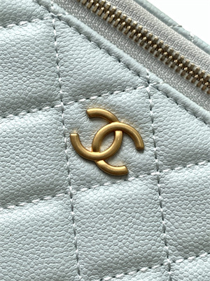 Chanel Vanity with chain Grained Calfskin& Gold-Tone Metal Lt Blue AP4799