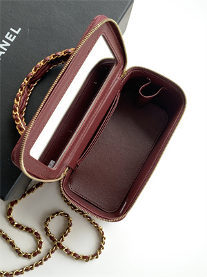 Chanel Vanity with chain Grained Calfskin& Gold-Tone Metal Burgundy AP4799
