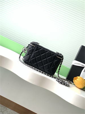 Chanel Vanity Case Lambskin & Silver-Tone Metal Black AP3940