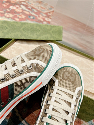 Gucci Sneakers Women/Men 38994