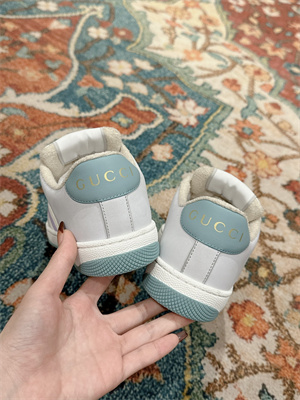 Gucci Sneakers Women 39010