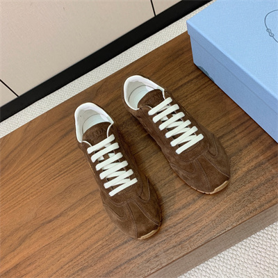 Prada Sneakers Women 39020