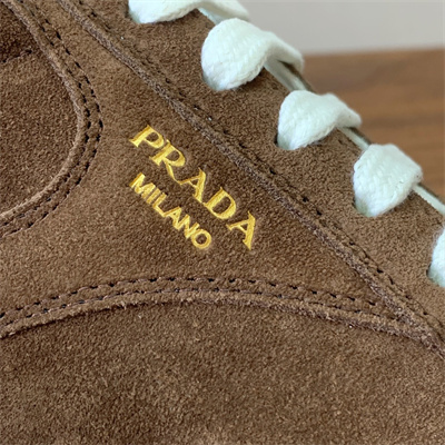 Prada Sneakers Women 39020