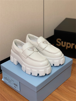 Prada Loafer Women/Men 39023