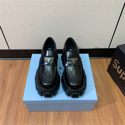 Prada Loafer Women/Men 39023