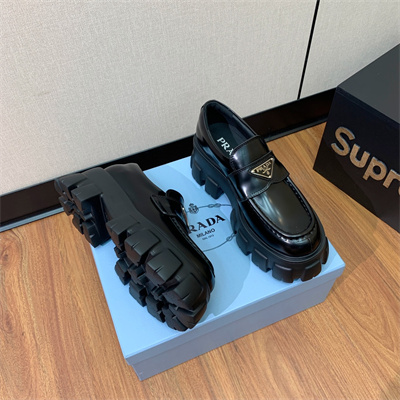 Prada Loafer Women/Men 39023