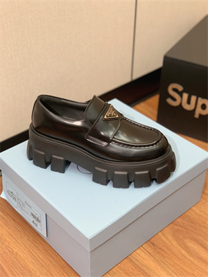 Prada Loafer Women/Men 39023