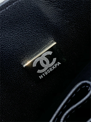 Chanel Small Classic Flap Bag Grained Calfskin Gold Tone Metal Black 01117 TOP