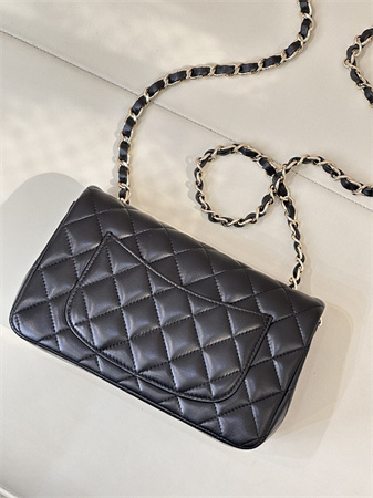 Chanel Mini Classic Flap Bag Lambskin Gold Tone Metal Black Color 01116 TOP