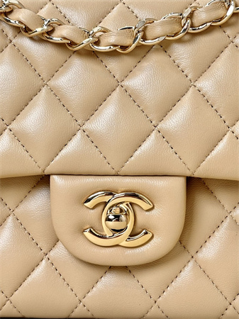 Chanel Medium Classic Flap Bag Lambskin Gold Tone Metal Beige 01112 TOP